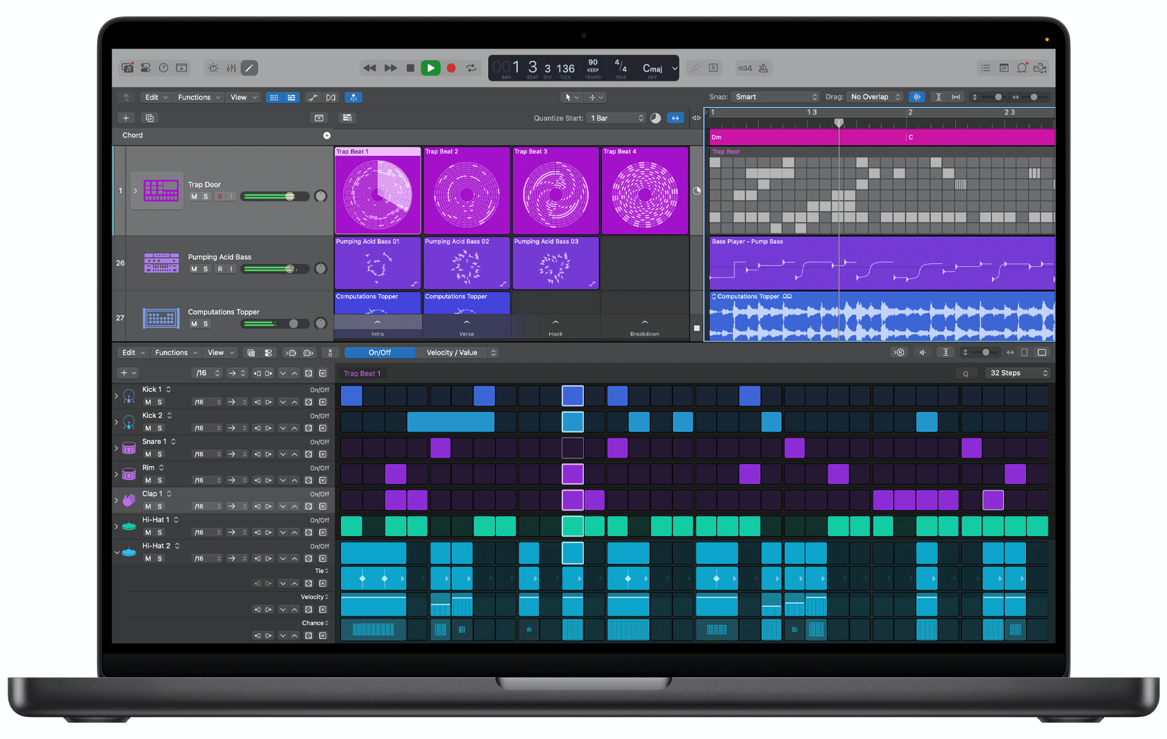 MacBook Pro 上显示着 Logic Pro
